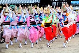 Dança tradicional japonesa