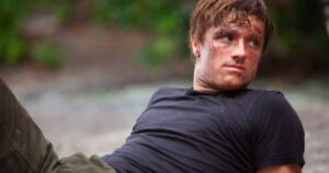 Peeta Mellark, tributo do Distrito 12 e filho de padeiro, em Jogos Vorazes